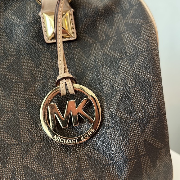 MICHAEL KORS LARGE MONOGRAM SPEEDY - Picture 3 of 4